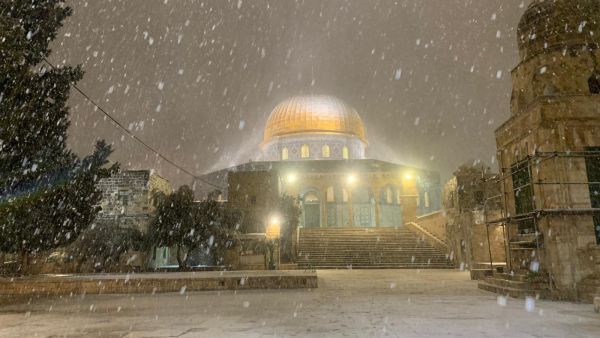 قبة الصخرة مغطاة بالثلج