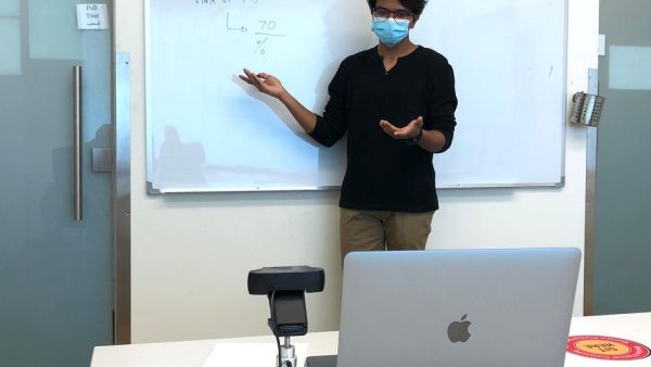 خلال الحدث مؤسسة قطر: برنامج إعداد وتأهيل مساعدي التدريس من الطلاب بجامعة جورجتاون في قطر يحظى باعتراف رسمي من اتحاد مهارات القراءة والتعلم