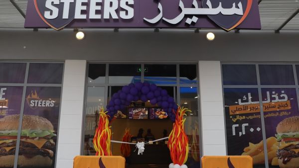 Oman Oil Marketing Company Enhances Customer Experience With Opening of the Country’s First Steers Burger