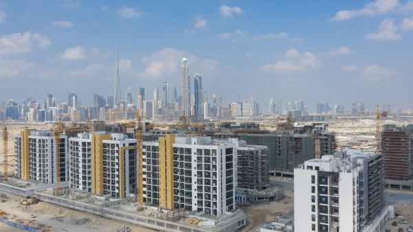 مشروع ريفيرا عزيزي للتطوير العقاري تعلن عن اكتمال 64% من المرحلة الأولى لمشروعها ريفيرا