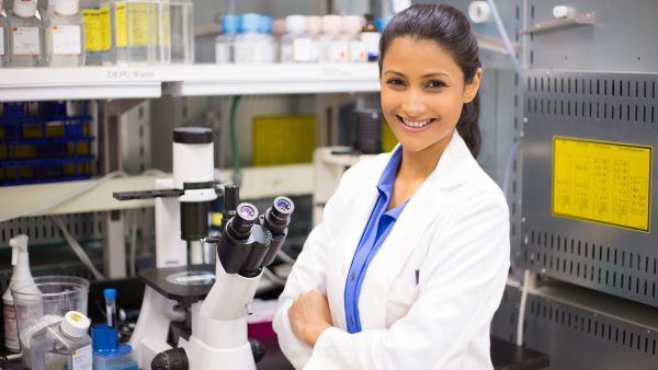 Meet 6 Female Arab Scientists Who Are Making Us Proud