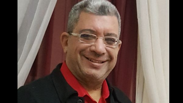 من هو الشاعر المصري فتوح مصطفى قهـوة؟