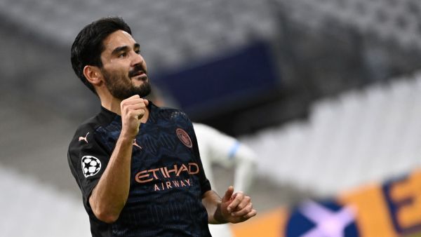 The 30-year-old is contracted to the Premier League side until 2023 but he is open to seeing out the rest of his playing days at the club (Photo: AFP)