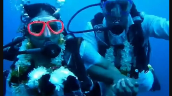 Chennai couple take wedding vows 60 feet underwater. (YouTube)