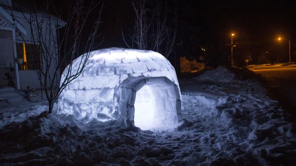 homemade igloo. (Shutterstock/ File Photo) homemade igloo. (Shutterstock/ File Photo)