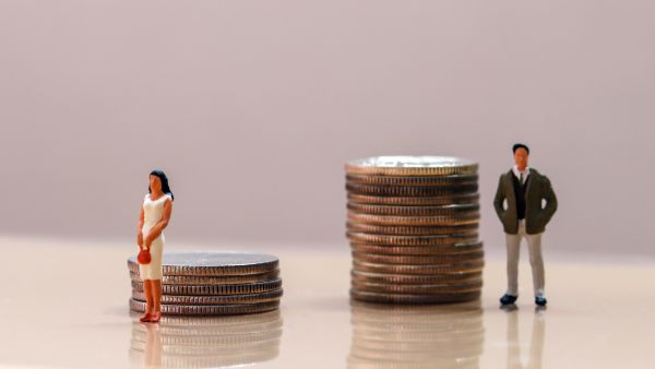 How Does Gender Discrimination Hinder Arab Women's Progress In The Workplace?