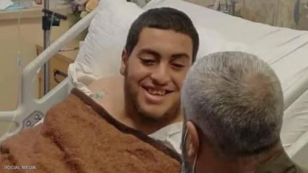 فتى الزرقاء اثناء تلقيه العلاج
