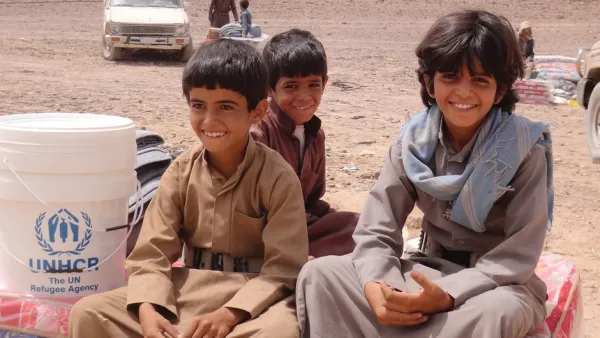 قوات الحوثيين تطلق عشوائيا قذائف مدفعية وصواريخ على مناطق مكتظة بالسكان في مأرب