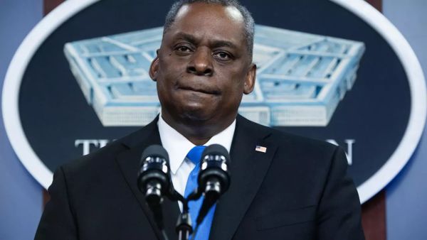  وزير الدفاع الأمريكي لويد أوستن