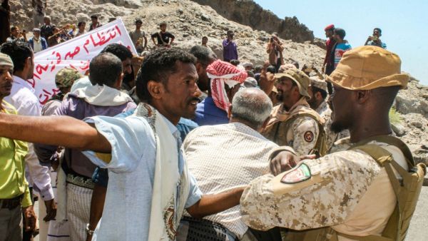 Protesters and guards in Yemen!