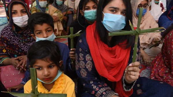 One million COVID vaccine doses to arrive to Pakistan