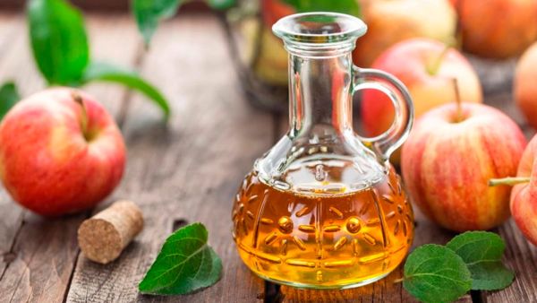 ويحتوي خل التفاح أيضا على ألياف تسمى البكتين