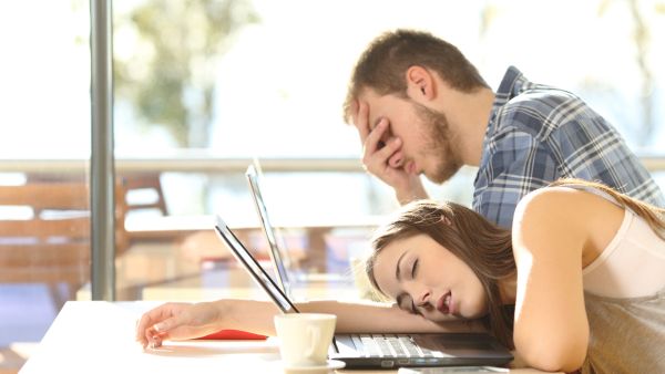 يؤكد الخبراء أن حوارنا الداخلي، أي الطريقة التي نتحدث بها مع أنفسنا