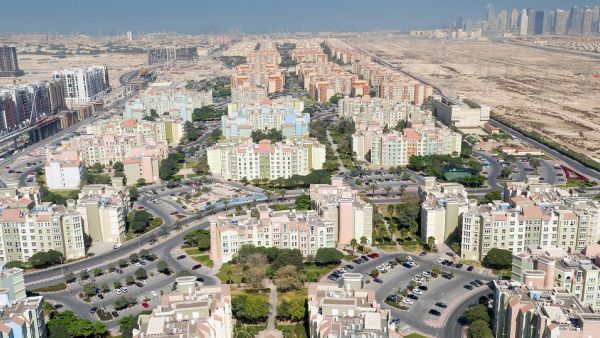 مارس الجاري موعد انطلاقة عمليات التنظيف المجتمعية في "ديسكفري جاردنز" و"قرية جميرا سيركل" "نخيل" تطلق حملة توعية بيئية في مجتمعاتها السكنية بدبي