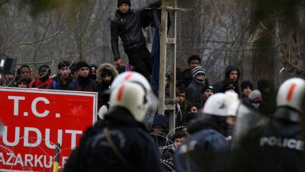 Greek border (Twitter) Greek border