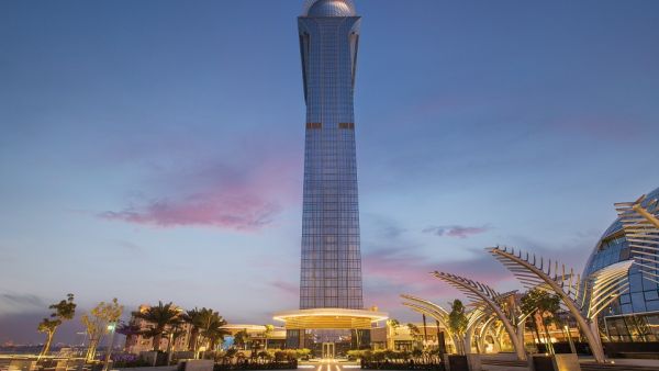 برج ذا بالم تاور برج ذا بالم تاور التابع لشركة "نخيل" يشارف على الانتهاء