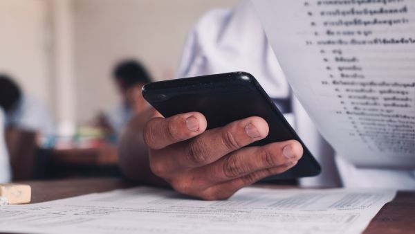 Many ways to cheat online 