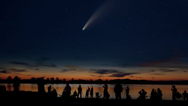 Comet Leonard 
