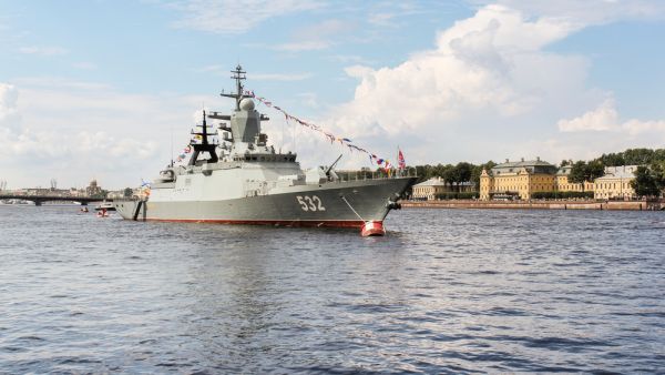 Russian warship in Sudan's port  