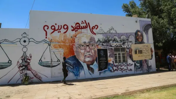 الخرطوم.. "الثورة مستمرة" بالفنون التشكيلية
