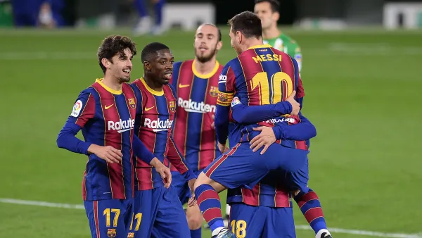 برشلونة في مهمة صعبة أمام فياريال