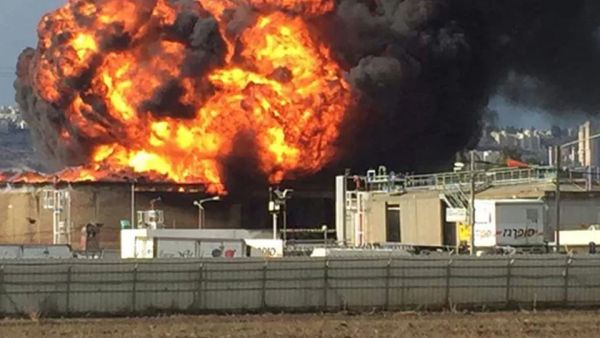 تمكنت الوحدات التابعة للمصنع من السيطرة على الحريق