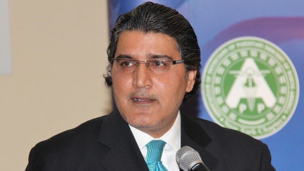 السفير الباكستاني لدى السعودية، رجاء علي إعجاز.