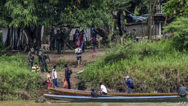 مقتل 8 عسكريين فنزويليين في معارك على الحدود مع كولومبيا