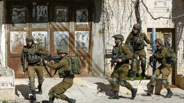 Israeli troops arrest 25 Palestinians