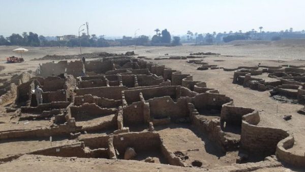 pharaonic city unearthed near Luxor