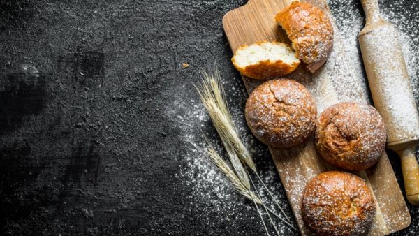 الخبز الأبيض أفضل للمعدة بعد العمليات الجراحية وبعد ‫الإصابة بأنفلونزا المعدة