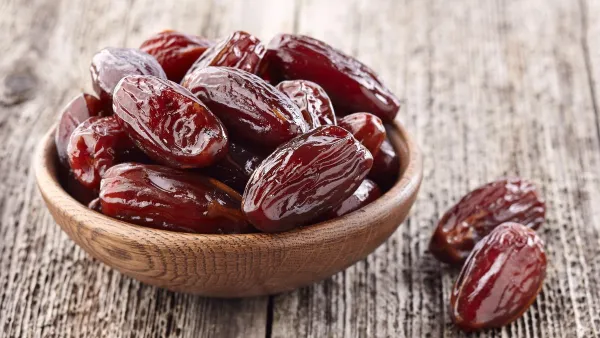  ترتفع حالات الإجهاض مع الإكثار من تناول التمر
