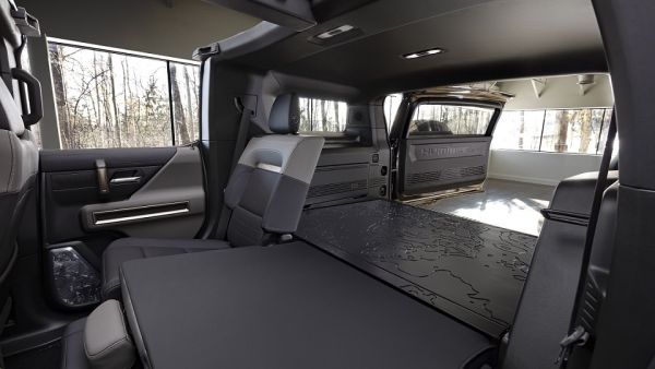 The new Power Station generator1 offers significant external powering capabilities to power off road adventures and more. 2024 GMC Hummer EV SUV Offers New Tactical Tech