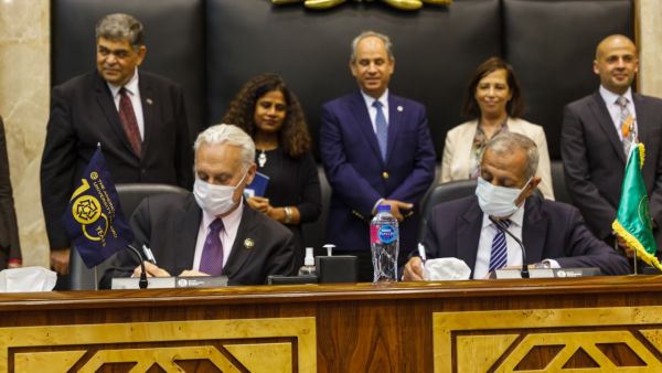 خلال الحدث الجامعة الأمريكية بالقاهرة توقع مذكرة تفاهم مع الأكاديمية العربية لتكنولوجيا العلوم والنقل البحري