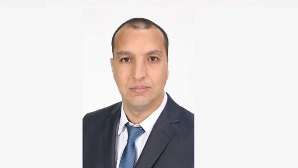 أحمد طيباوي دار نشر الجامعة الأمريكية بالقاهرة تعلن فوز أحمد طيباوي بجائزة نجيب محفوظ للأدب 2021