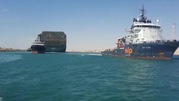 Tension on the high seas: The blocking of the Suez Canal