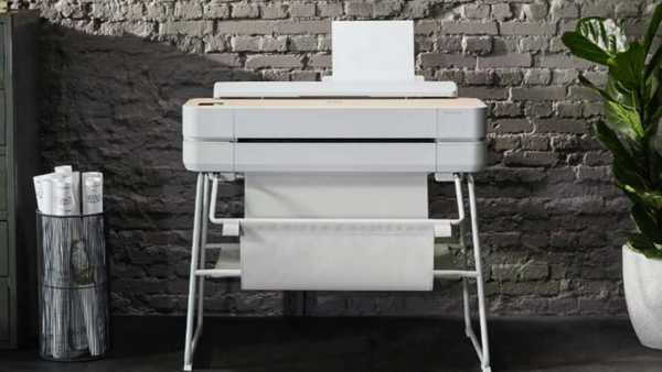 طابعة الرسومات HP DesignJet Studio الجديدة الأصغر والأكثر استدامة في العالم تتميز بالتصميم الجمالي والسهولة في التشغيل Hp تطلق طابعة الرسومات الأسهل في العالم لاستخدامات مكاتب التصميم الهندسي المعماري والإنشائي والمكاتب المنزلية