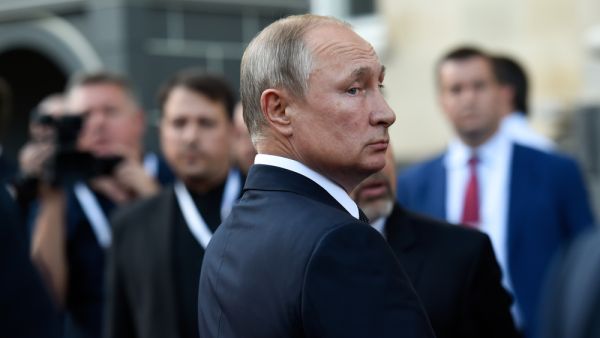 Biden called Russia for peace summit on Ukrainian border tension