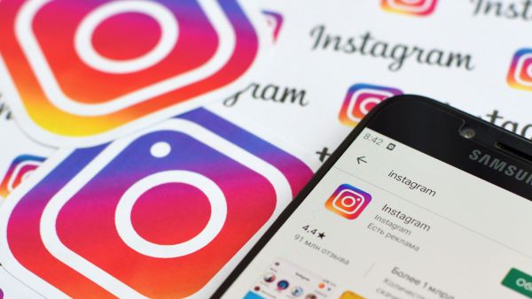 Instagram logo