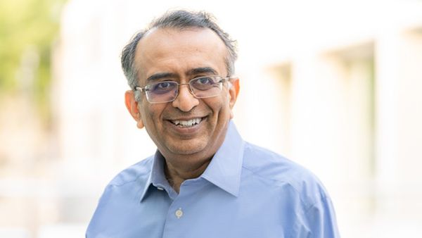 Raghu Raghuram VMware Cloud Accelerates App Modernization through Modular, Multi-Cloud Services