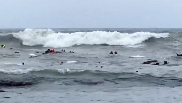 صورة تلفزيونية لحادث انقلاب القارب 