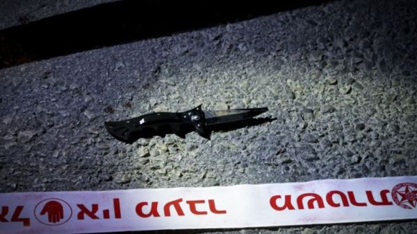 وأفادت مصادر بوجود إصابتين في صفوف المستوطنين واحدة خطيرة والثانية متوسطة.