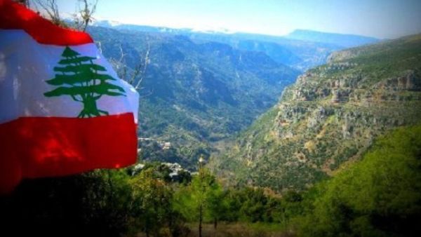  تفعيل صفارات الانذار في مشعاف عام شمال فلسطين وفيما بدا جيش الاحتلال باطلاق قنابل انارة 