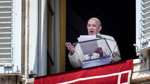 Pope Francis urges for end of Israeli police's clashes with Palestinians