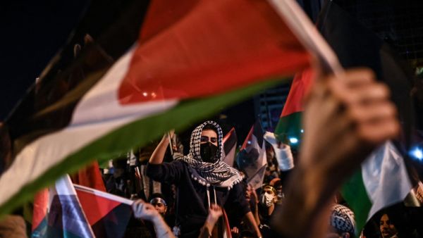 Abbas vowed to protect the Palestinian people in face of occupation