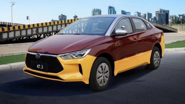 شاهد BYD e3 الكهربائية بناقل حركة يدوي