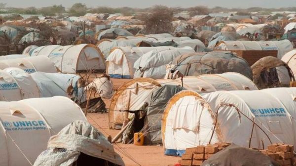 Kenya announced a plan to close the Dadaab refugee complex and forcefully evict over 200,000 Somali refugees