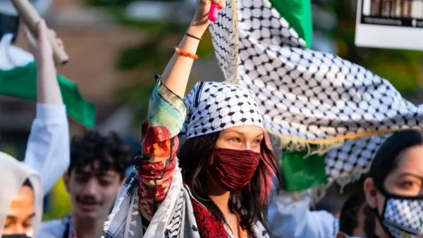 The outspoken model wore a keffiyeh 