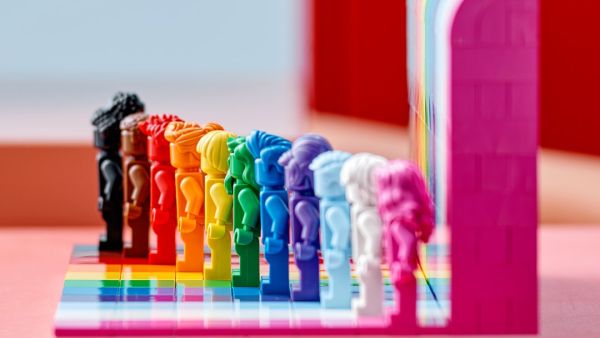 'Everyone Is Awesome' (Shutterstock) 'Everyone Is Awesome'