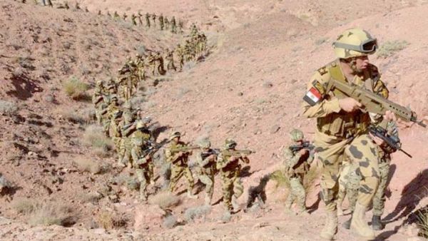 يشارك الجيش المصري في السودان في التدريب المشترك "حماة النيل"